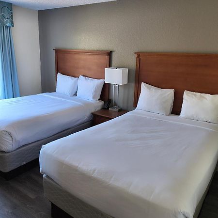 Baymont By Wyndham Gainesville I-75 Room photo