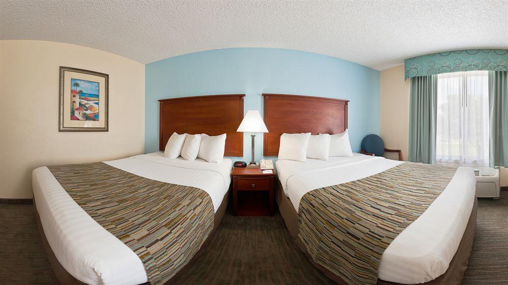 Baymont By Wyndham Gainesville I-75 Exterior photo