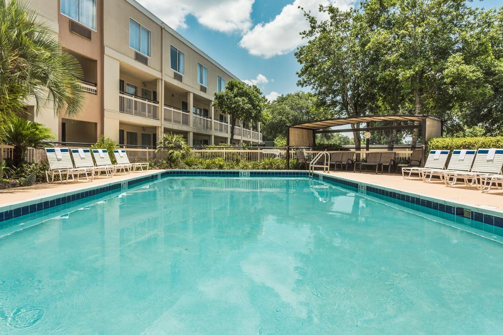 Baymont By Wyndham Gainesville I-75 Exterior photo